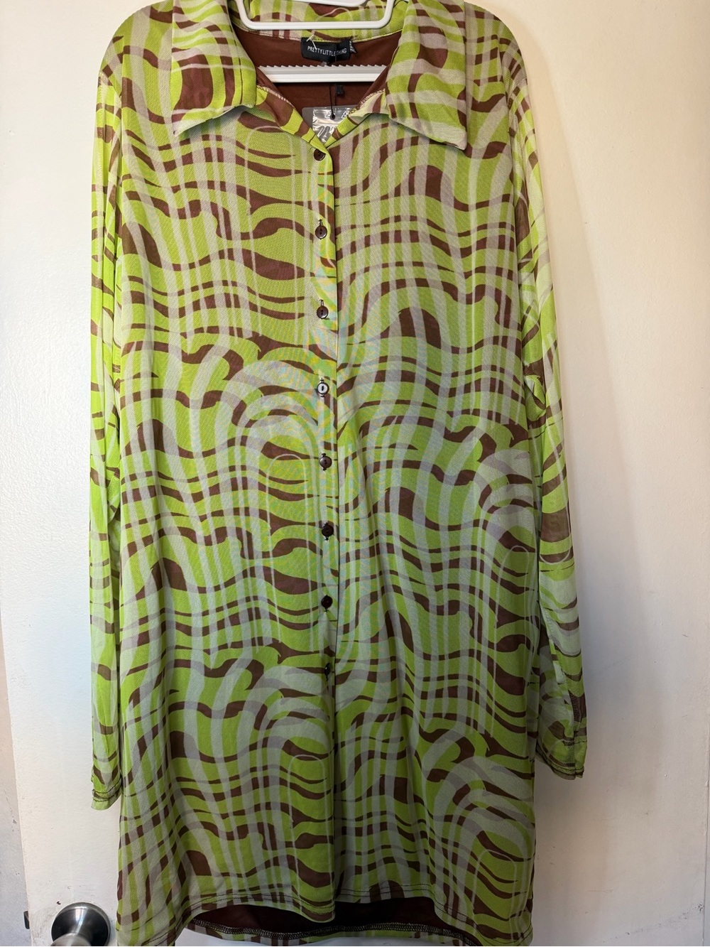 PrettyLittleThing Lime Green Abstract Print Button Front Shirt Dress Tunic - Picture 4 of 8